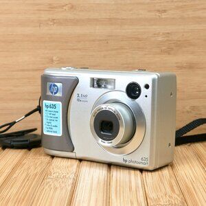 Vintage HP Photosmart HP 635 2.1MP Digital Camera, 3X Optical Zoom